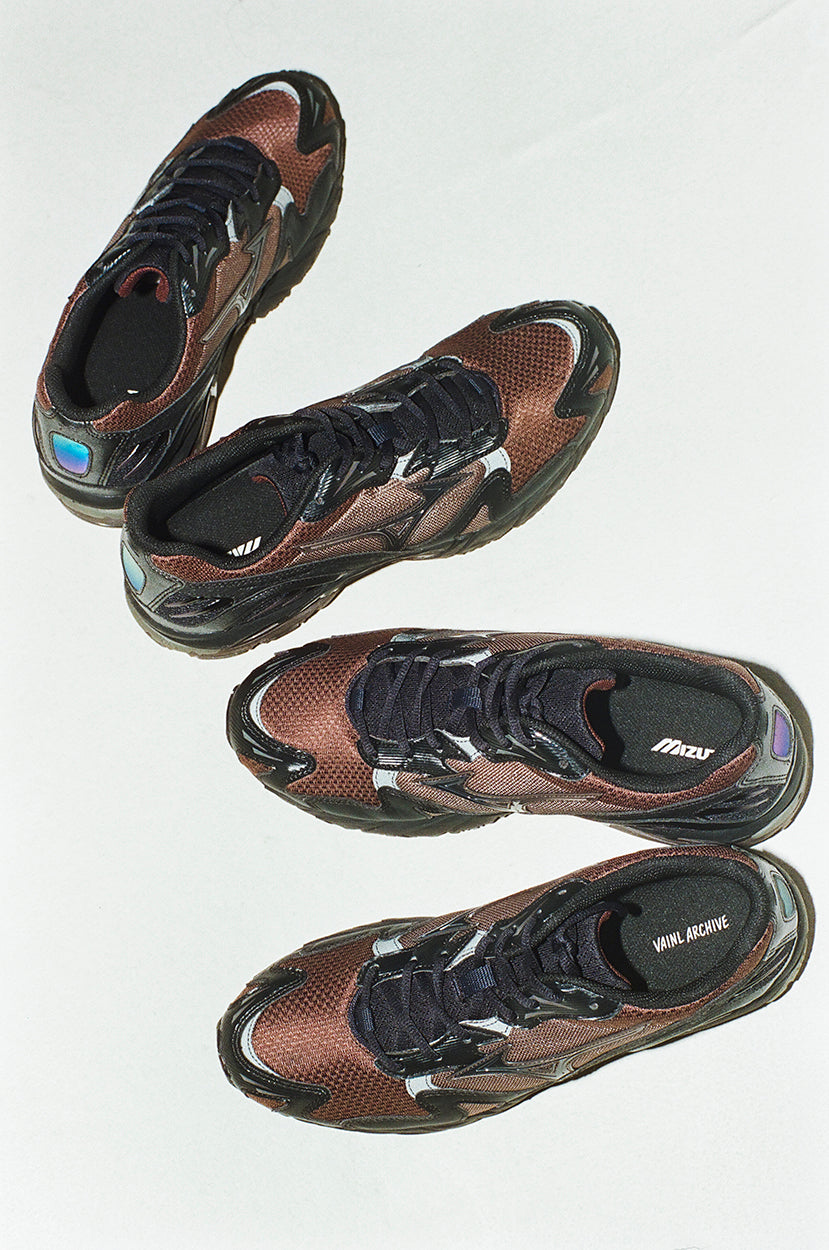 VAINL ARCHIVE/WAVE RIDER 10 VA