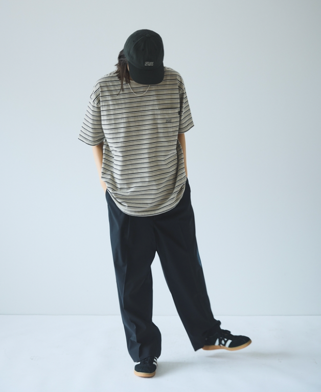 SEDAN ALL-PURPOSE/STRIPED S/S POCKET TEE(Khaki Black)