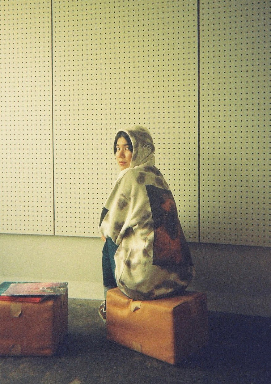 BLANKMAG x BALコラボ/"Elle Showering outside” Tie dye Hoodie/GRAY