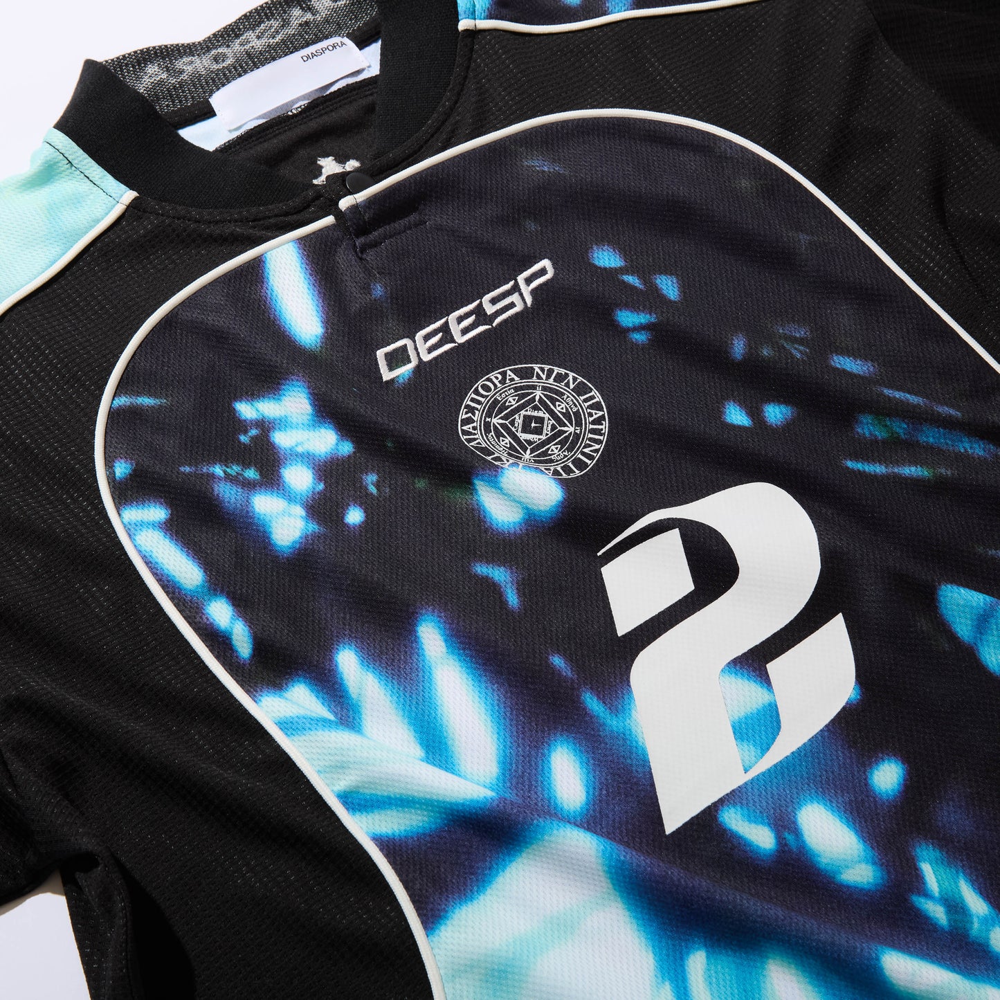 DIASPORA SKATEBOARDS/YE PEEPS Football Top