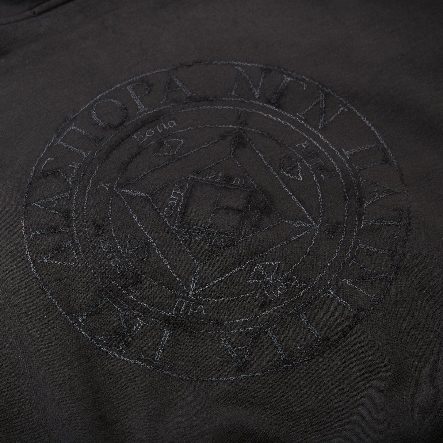 Misty Magic Circle Hooded Sweatshirt(Black)/Diaspora skateboards