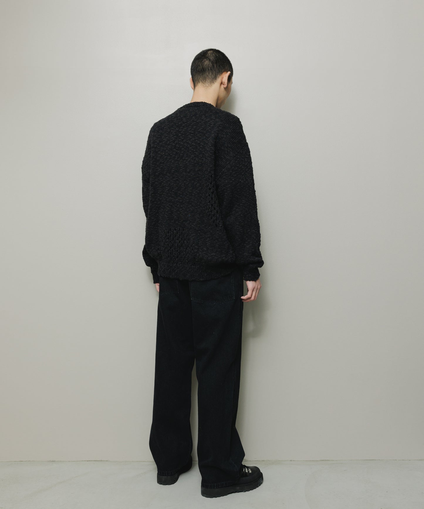 BAL/VENTILATION CREWNECK SWEATER