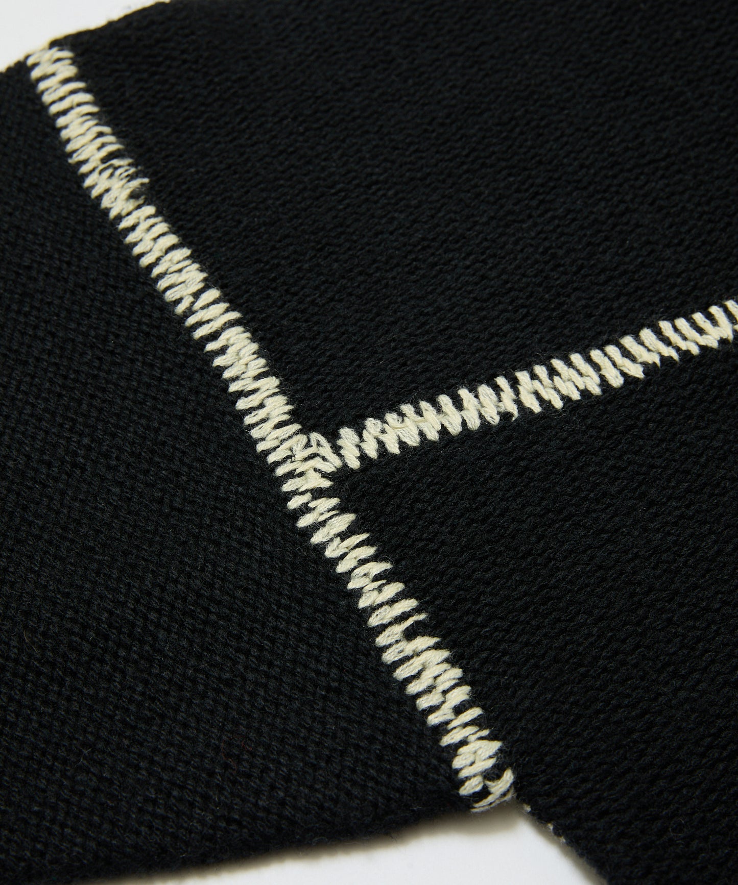 BAL/STITCHED DROP SHOULDER SWEATER