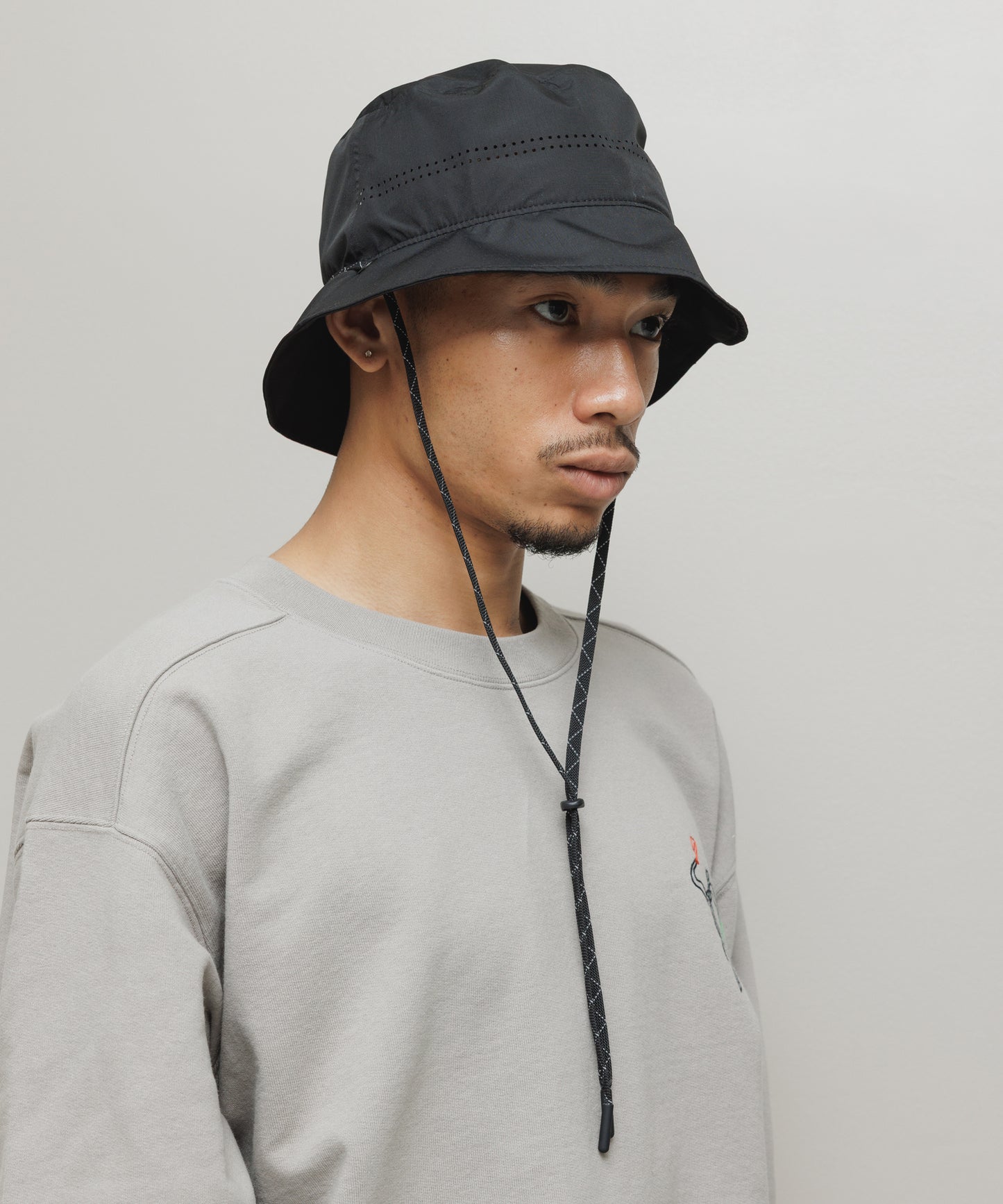 BAL/NYLON VENTILATION BUCKET HAT