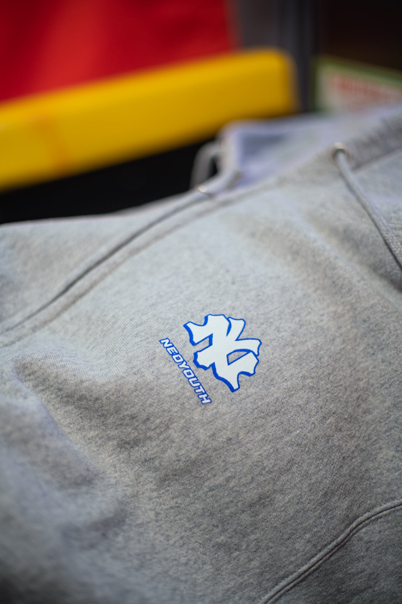 THROWBACK/NEO YOUTH ZIP HOODIE