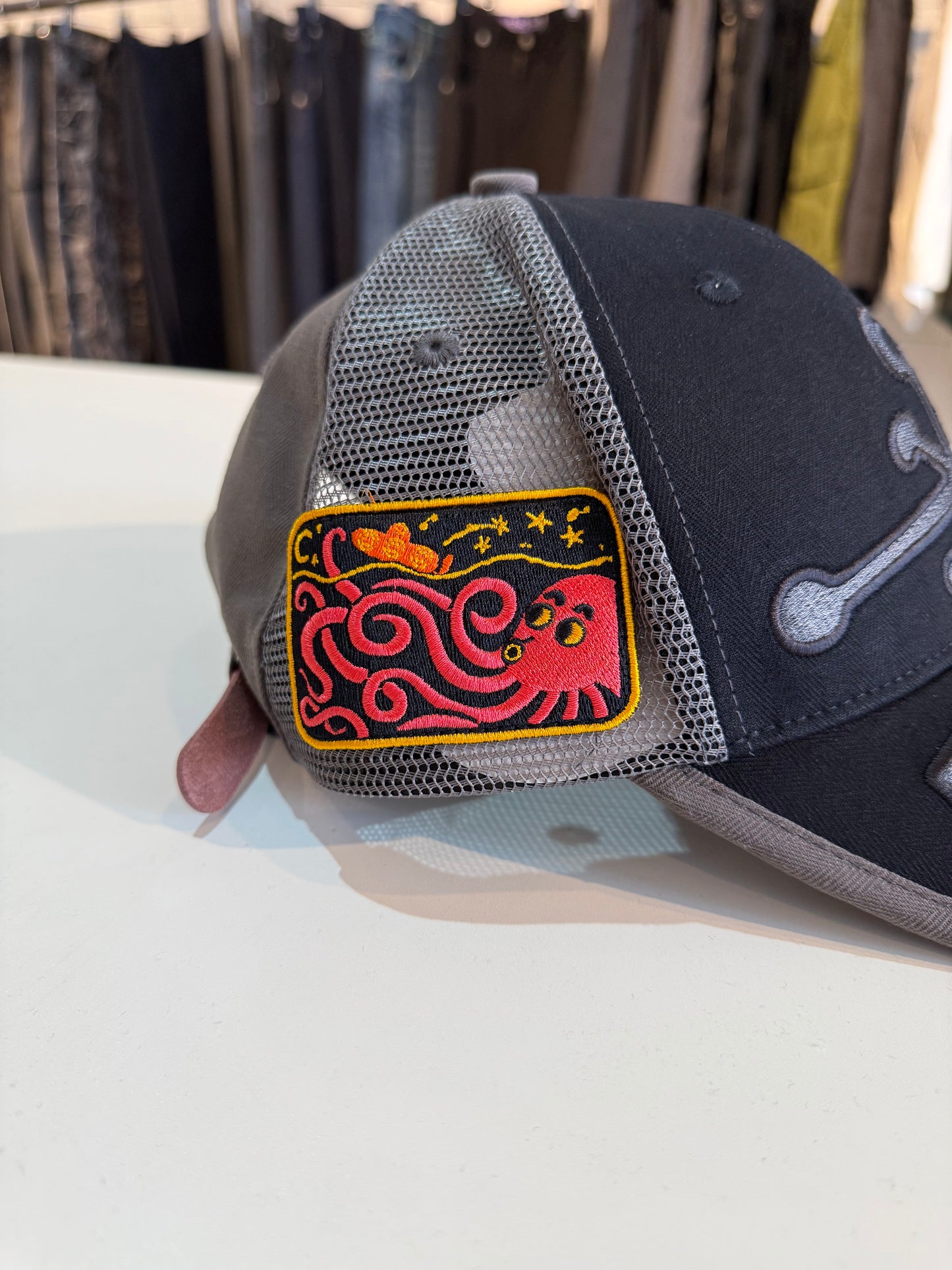 FAKE AS FLOWERS/Anchor Cap