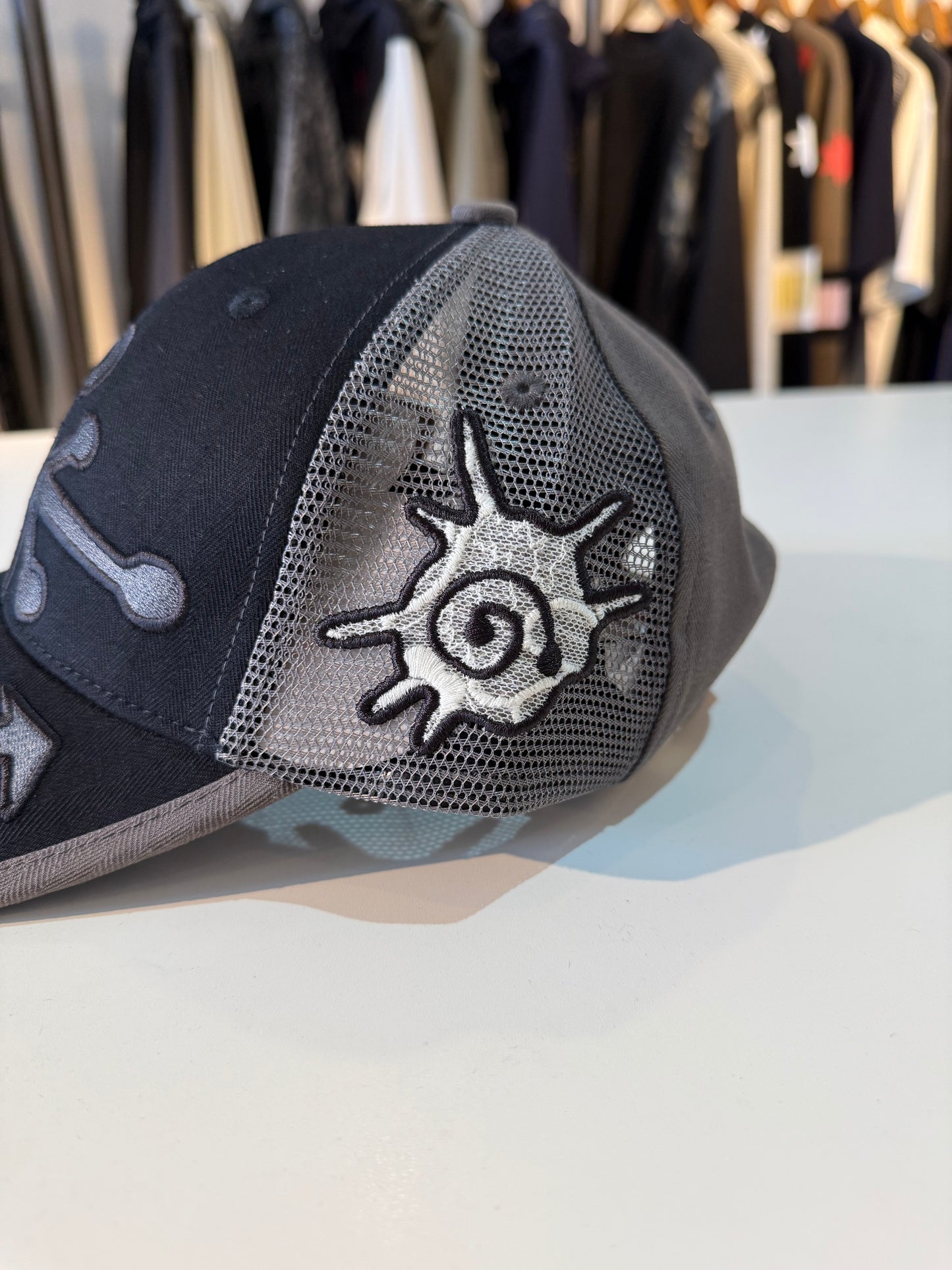 FAKE AS FLOWERS/Anchor Cap