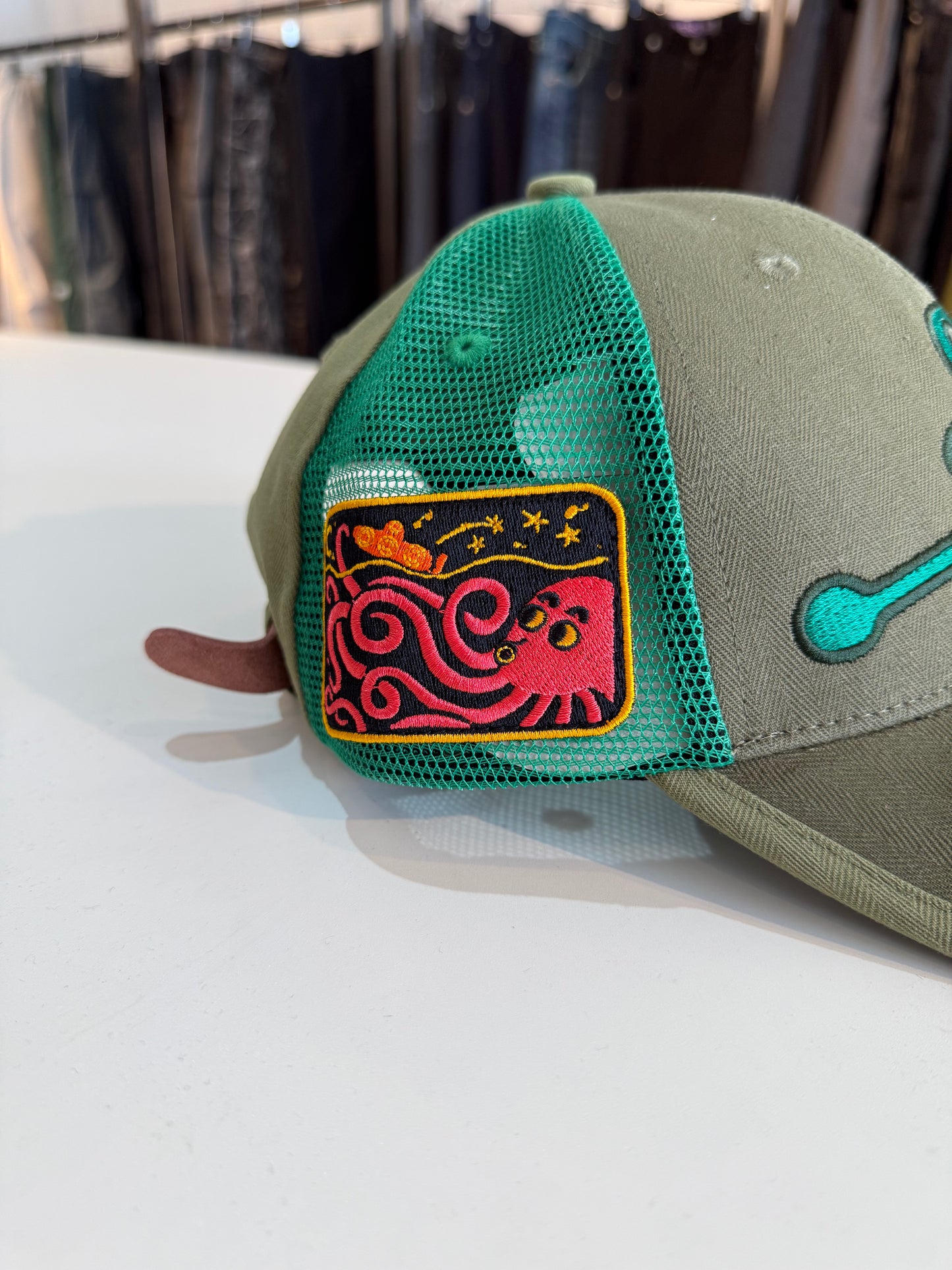 FAKE AS FLOWERS/Anchor Cap