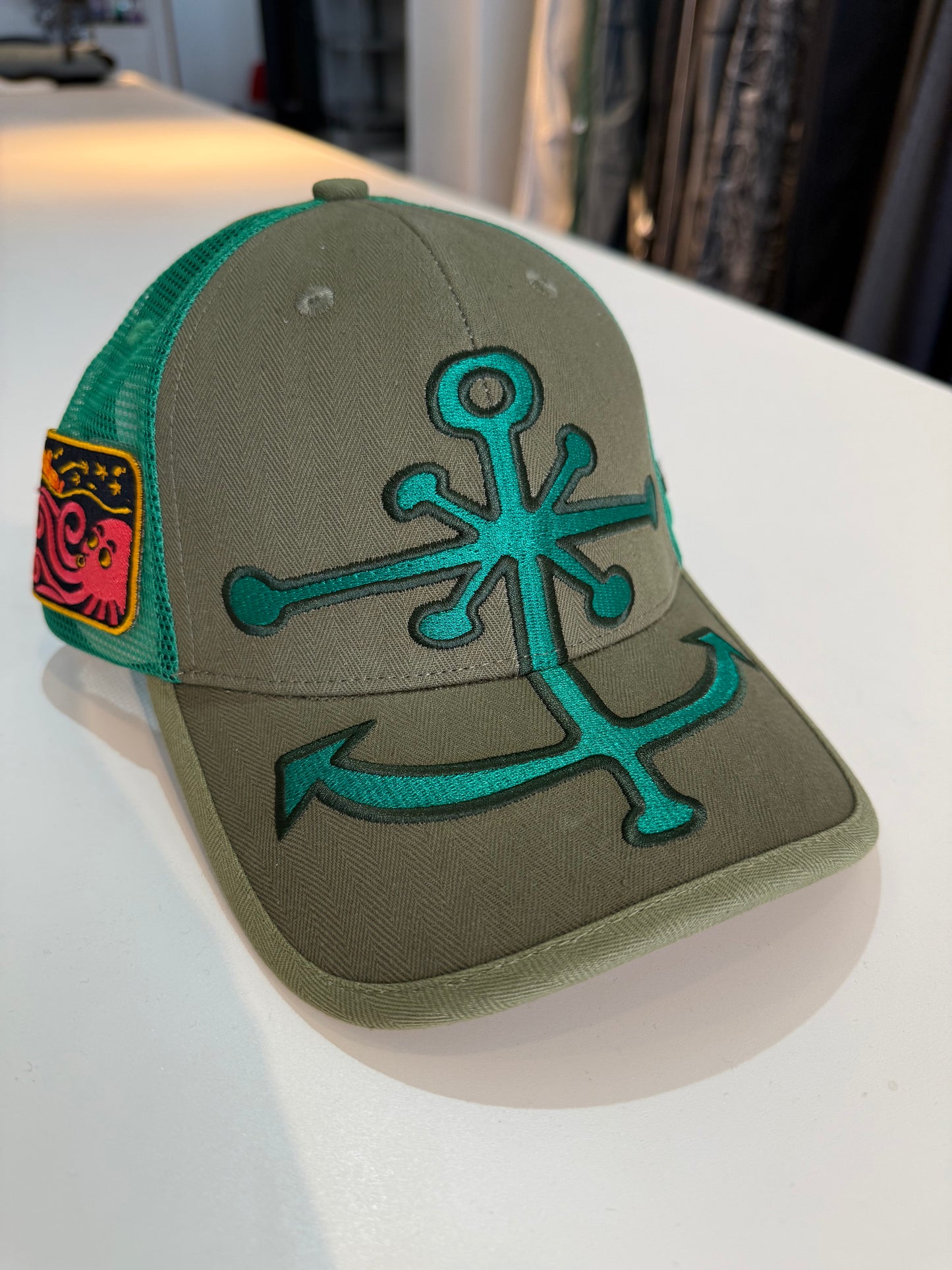 FAKE AS FLOWERS/Anchor Cap