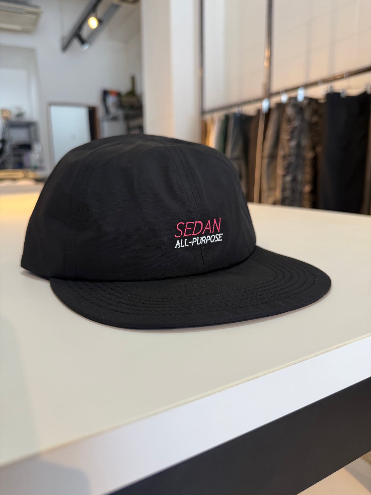 SEDAN ALL-PURPOSE/TECH LOGO C/N CAMP CAP