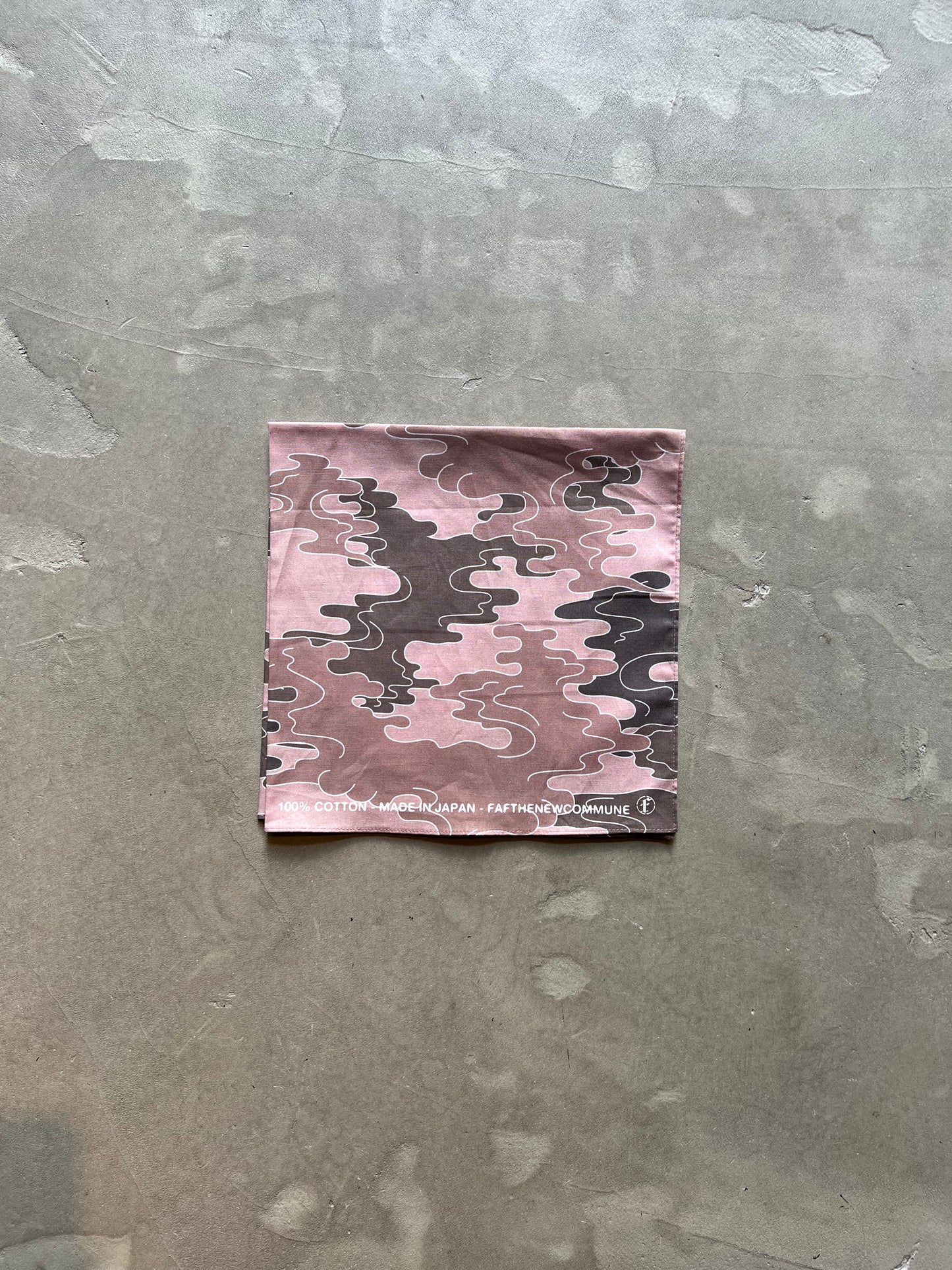 FAKE AS FLOWERS/WIK CAMO BANDANA(WIK CAMO)