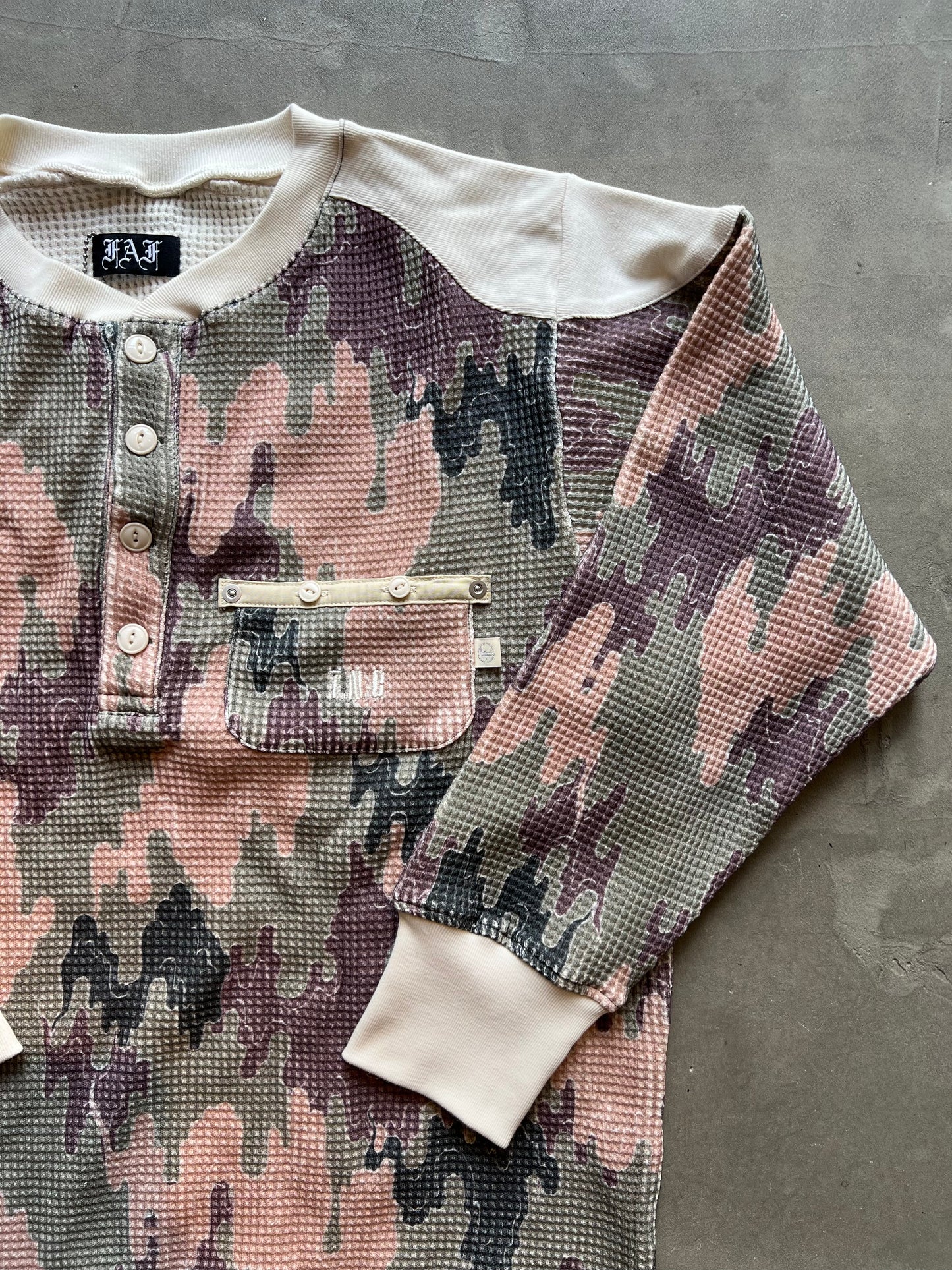 FAKE AS FLOWERS/LS POCKET THERMAL SHIRTS