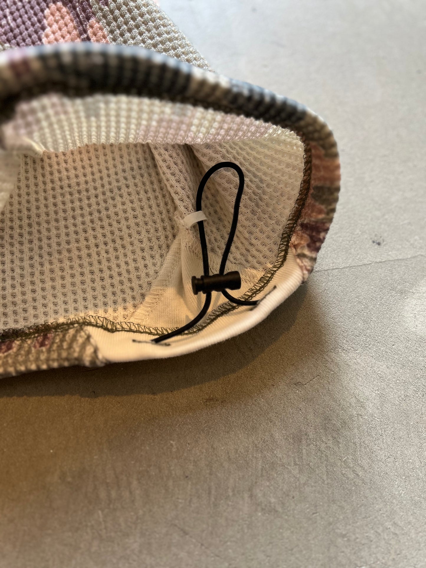 FAKE AS FLOWERS/THERMAL WARM UP PANTS