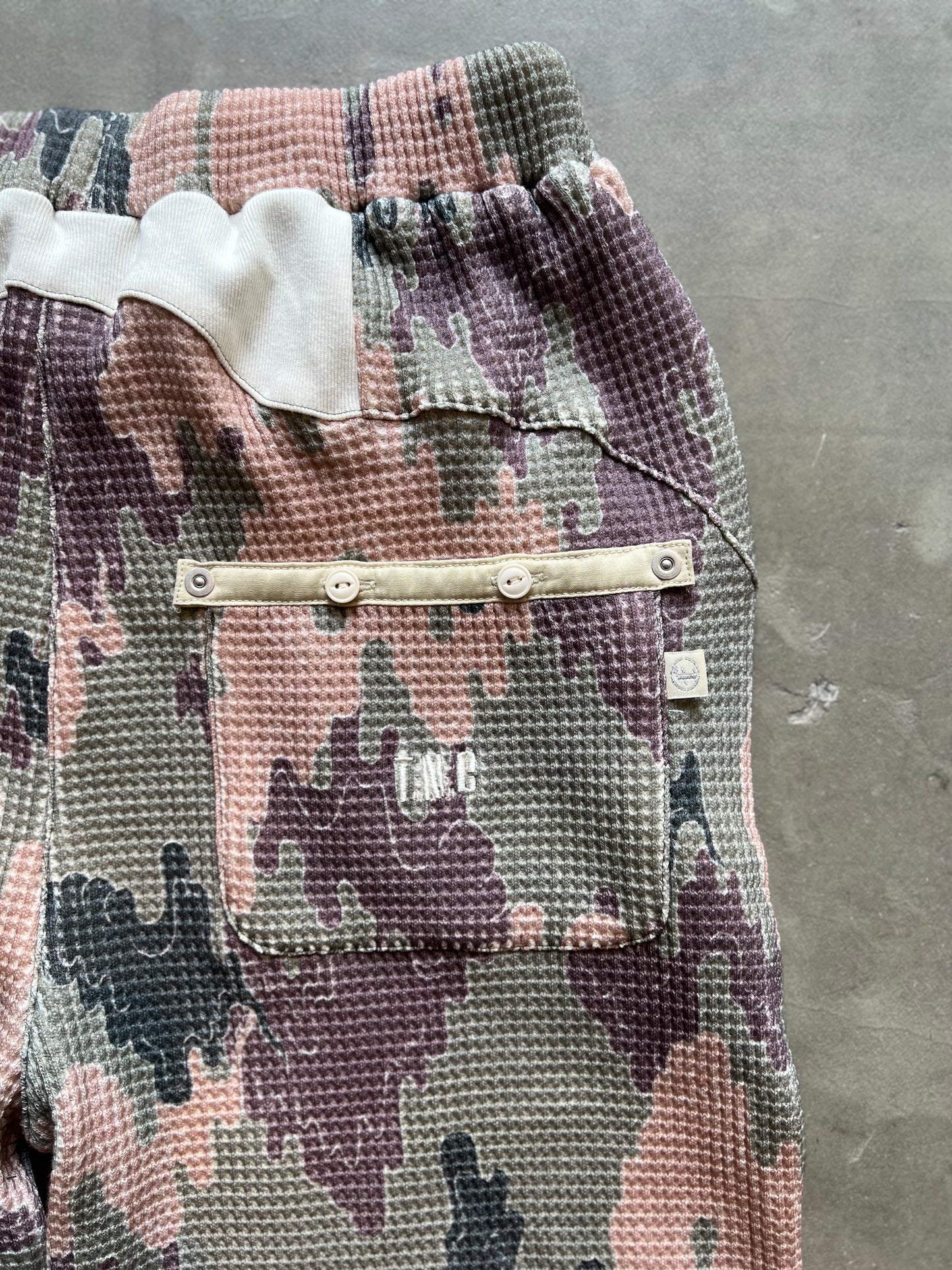 FAKE AS FLOWERS/THERMAL WARM UP PANTS