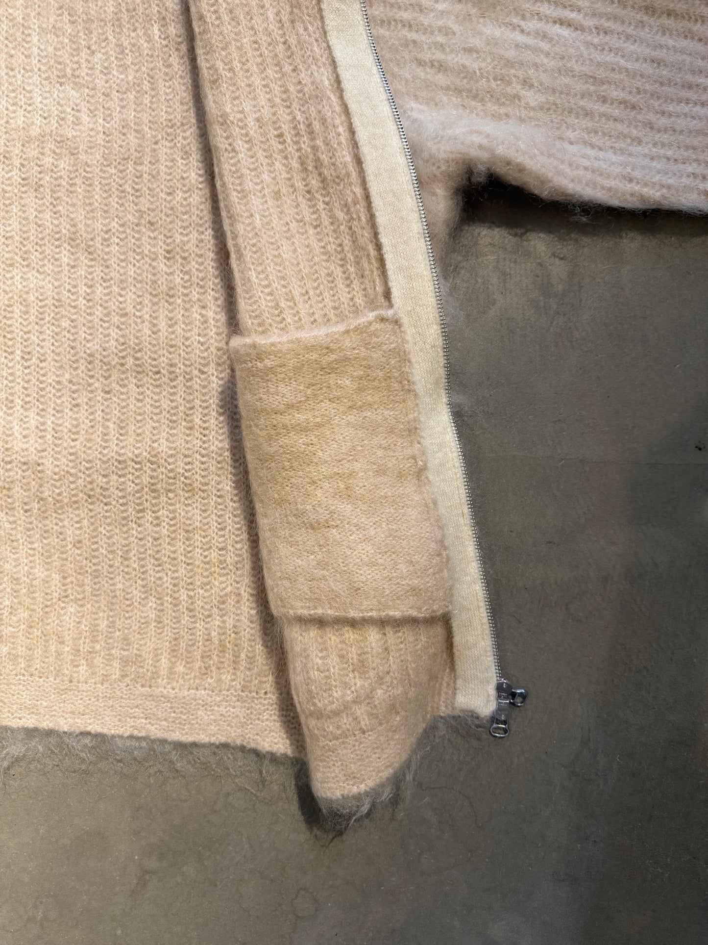 FAKE AS FLOWERS/Mohair Hoodie