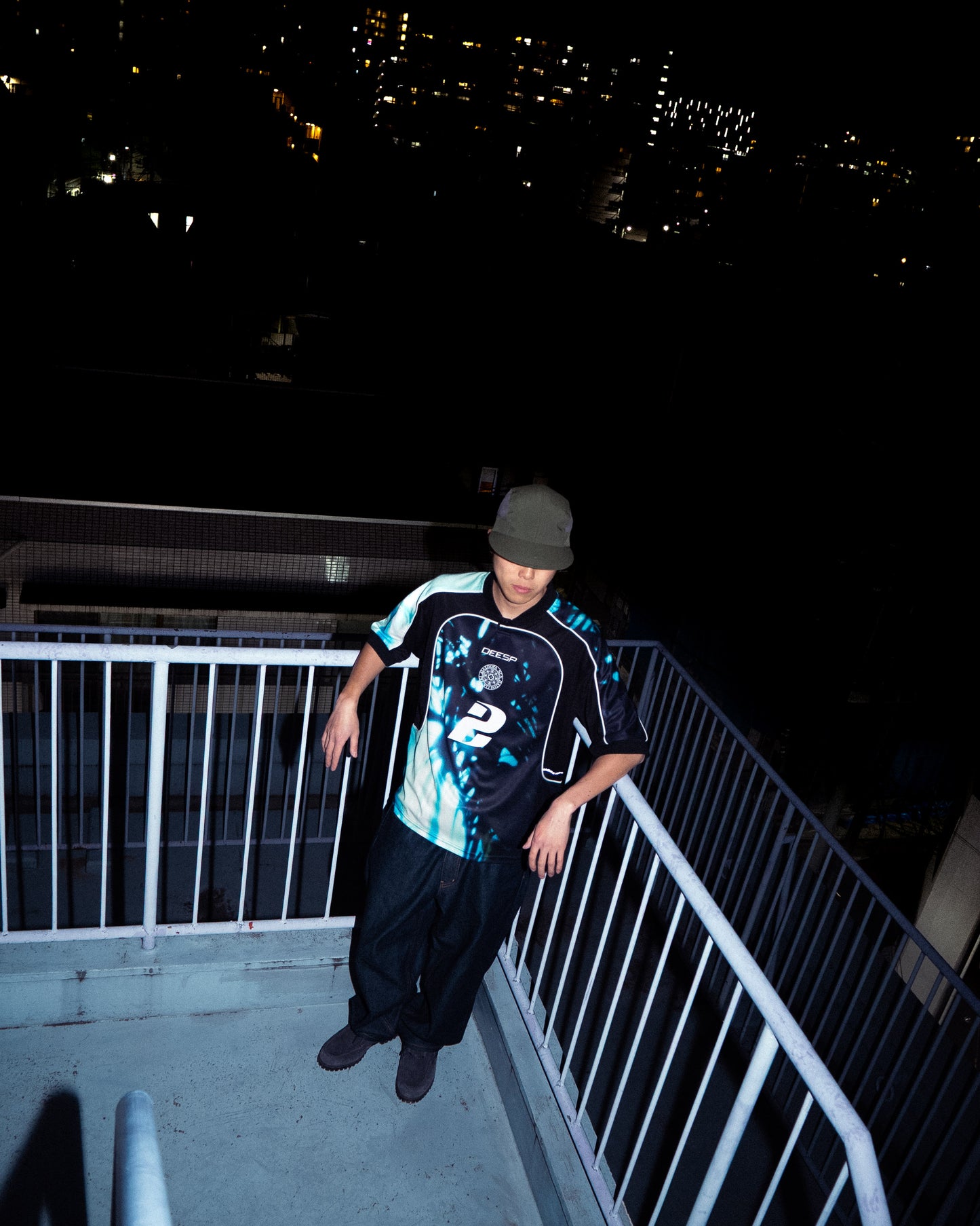 DIASPORA SKATEBOARDS/YE PEEPS Football Top