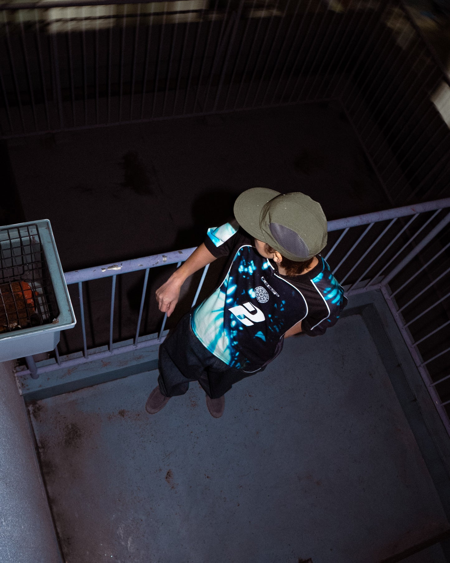 DIASPORA SKATEBOARDS/YE PEEPS Football Top