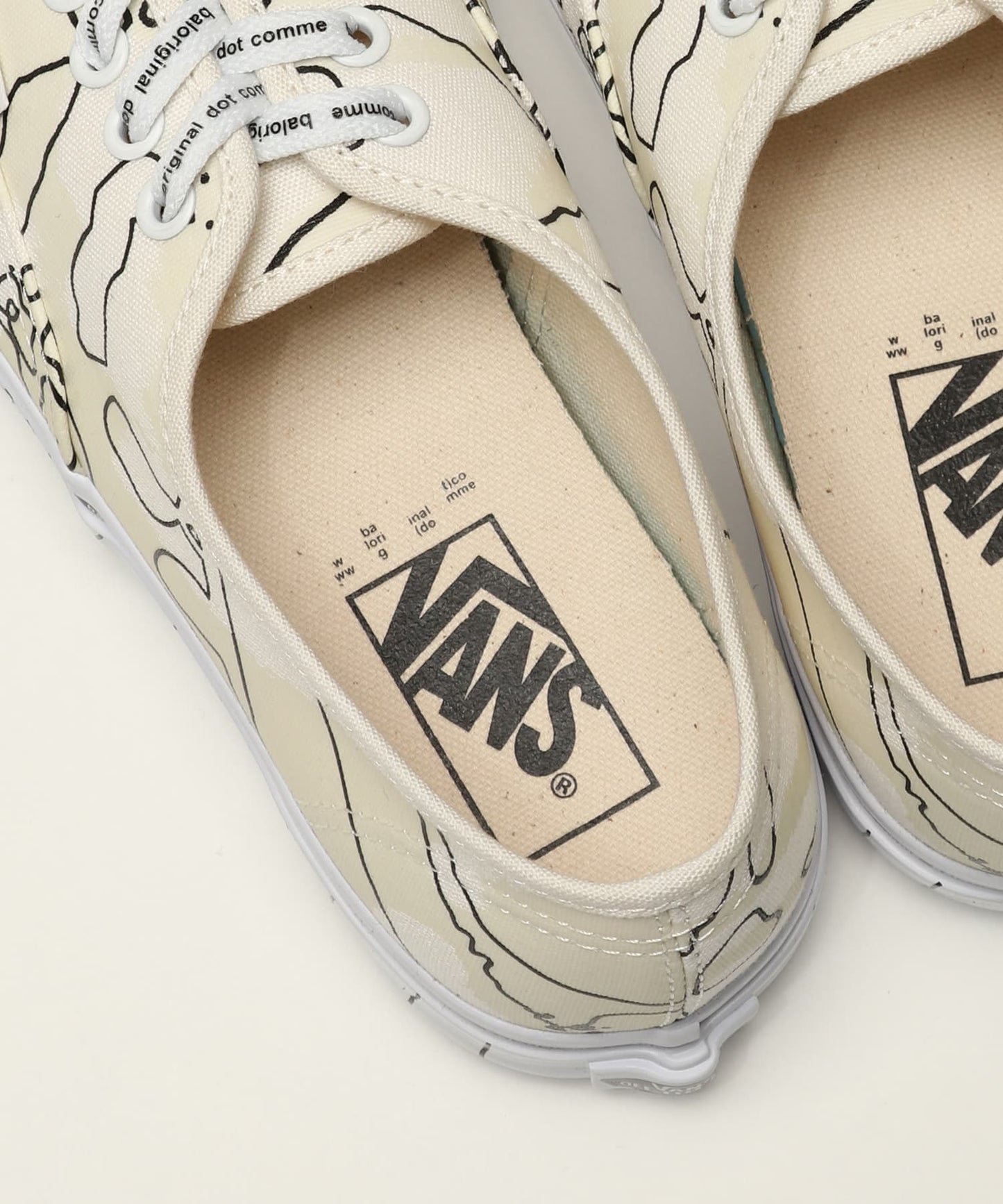 BAL✖️VANS コラボ AUTHENTIC