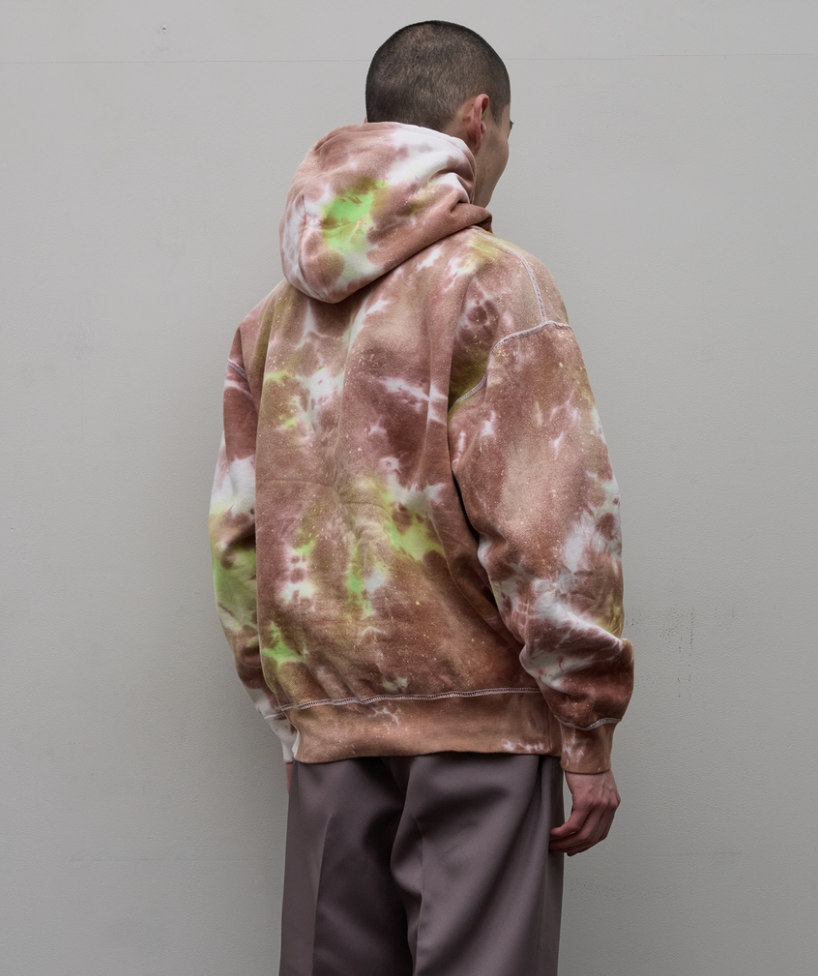 BAL/LOGO TIE DYE HOODIE by YUKIDYE(CAMEL)