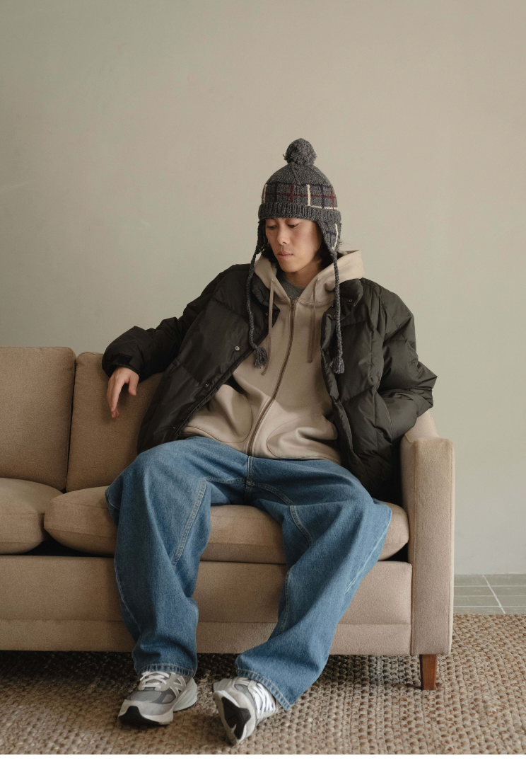 DIASPORA SKATEBOARDS/Ear Flap Pom Pom Beanie (Charcoal/Sand) – Re DIASPORA SKATEBOARDS/Ear Flap Pom Pom Beanie (Charcoal/Sand) – Re