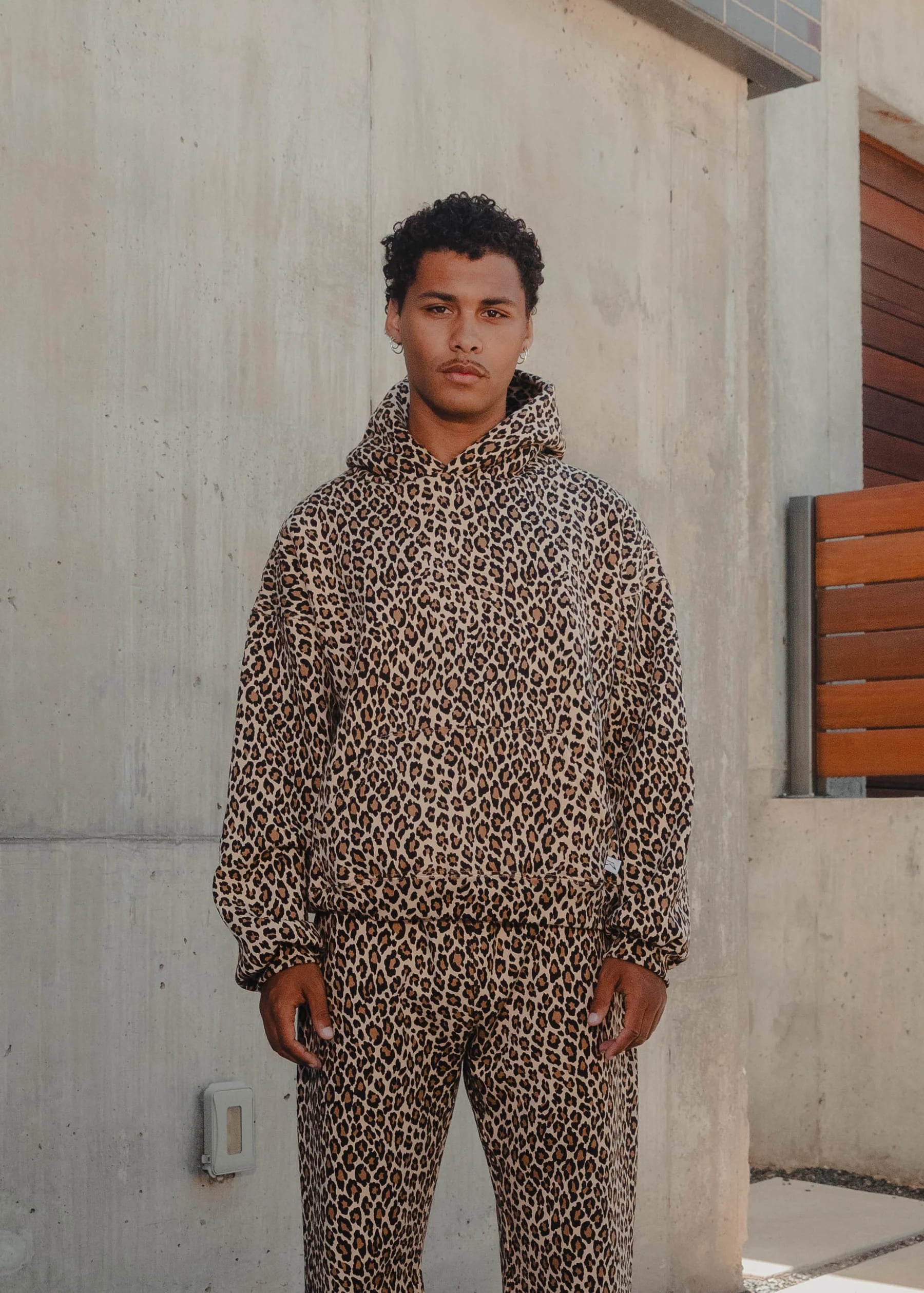 AKIMBO CLUB/AKIMBO HOODIE – Re'verth ONLINE SHOP