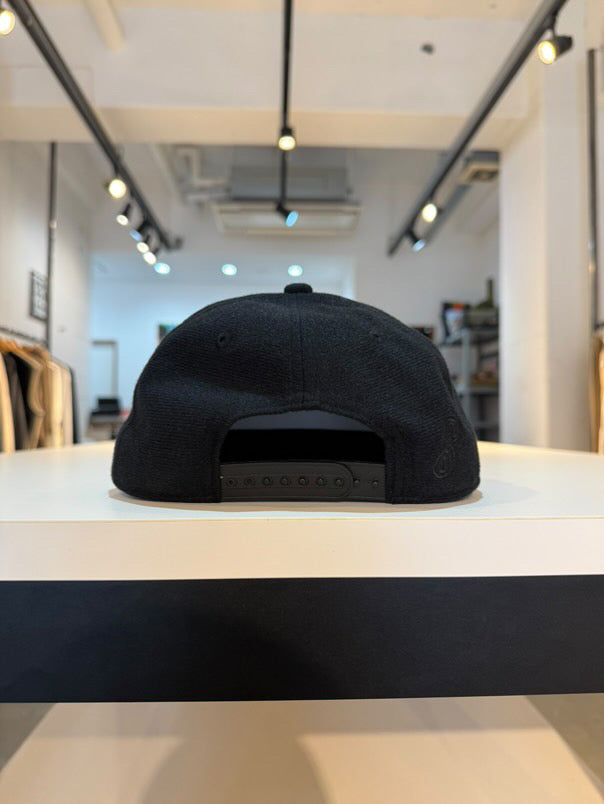 FAKE AS FLOWERS/Fraves Cap Velcro