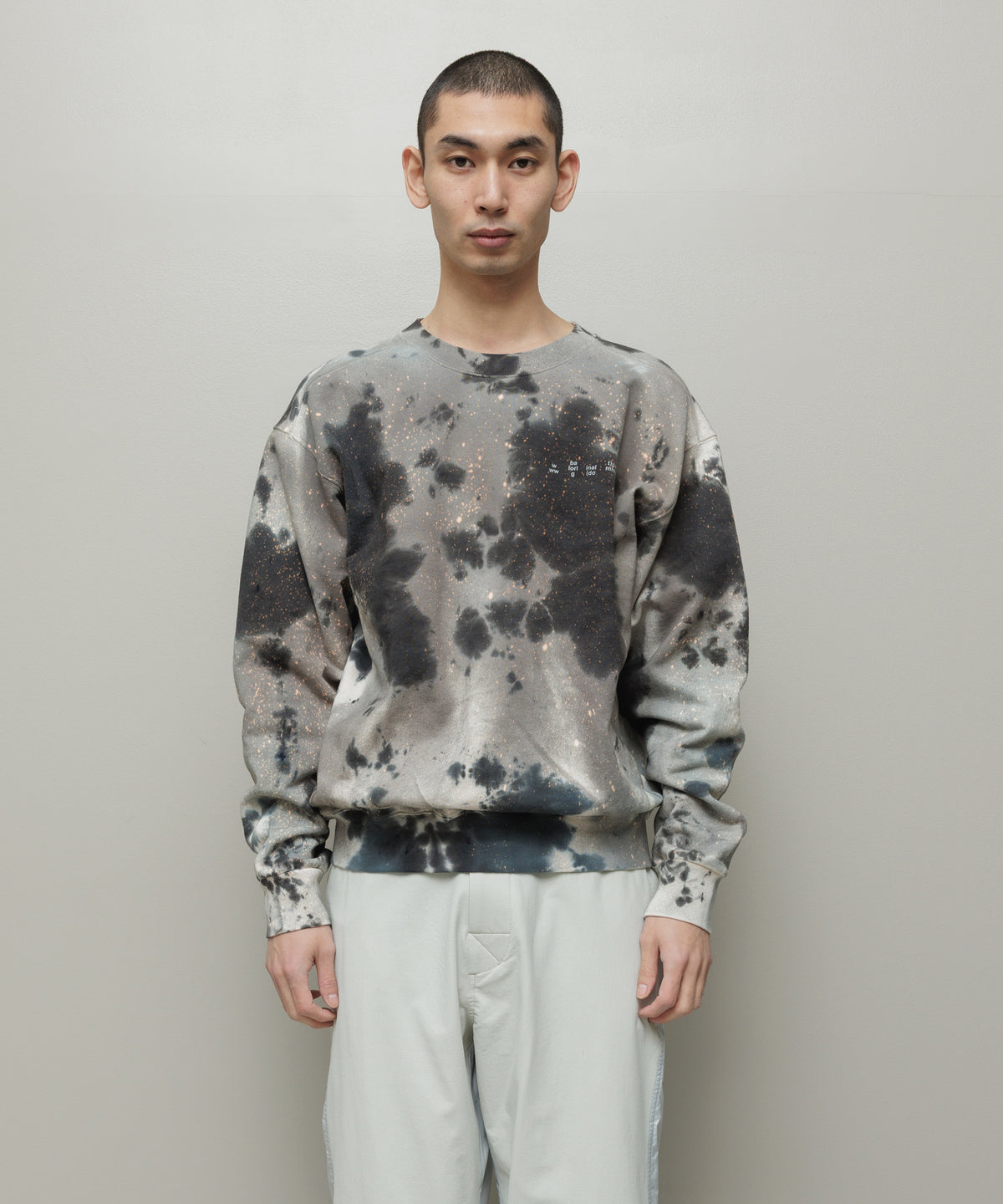 BAL/LOGO TIE DYE CREW SWEAT by YUKIDYE