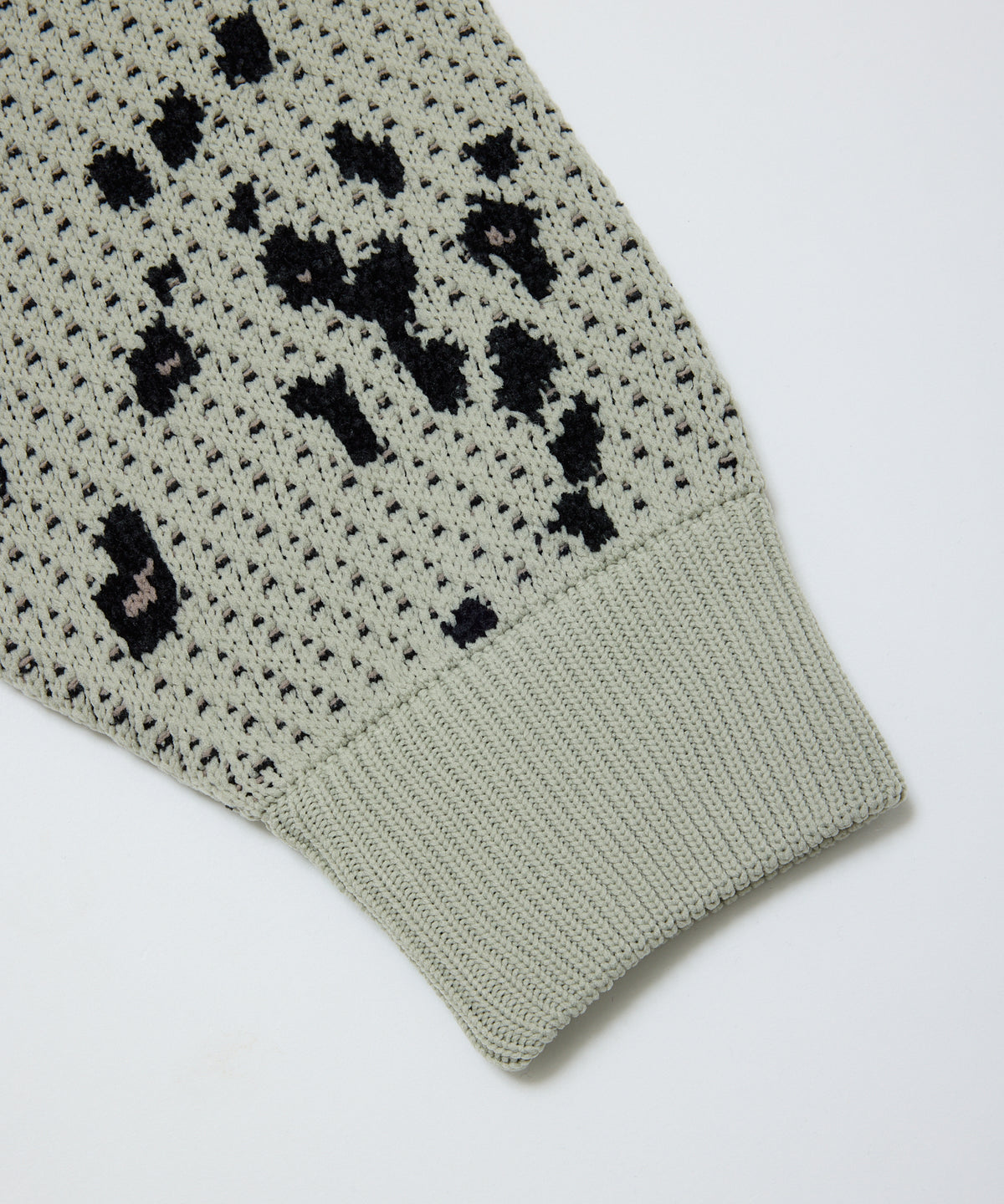 BAL/JACQUARD PATTERN CREWNECK SWEATER