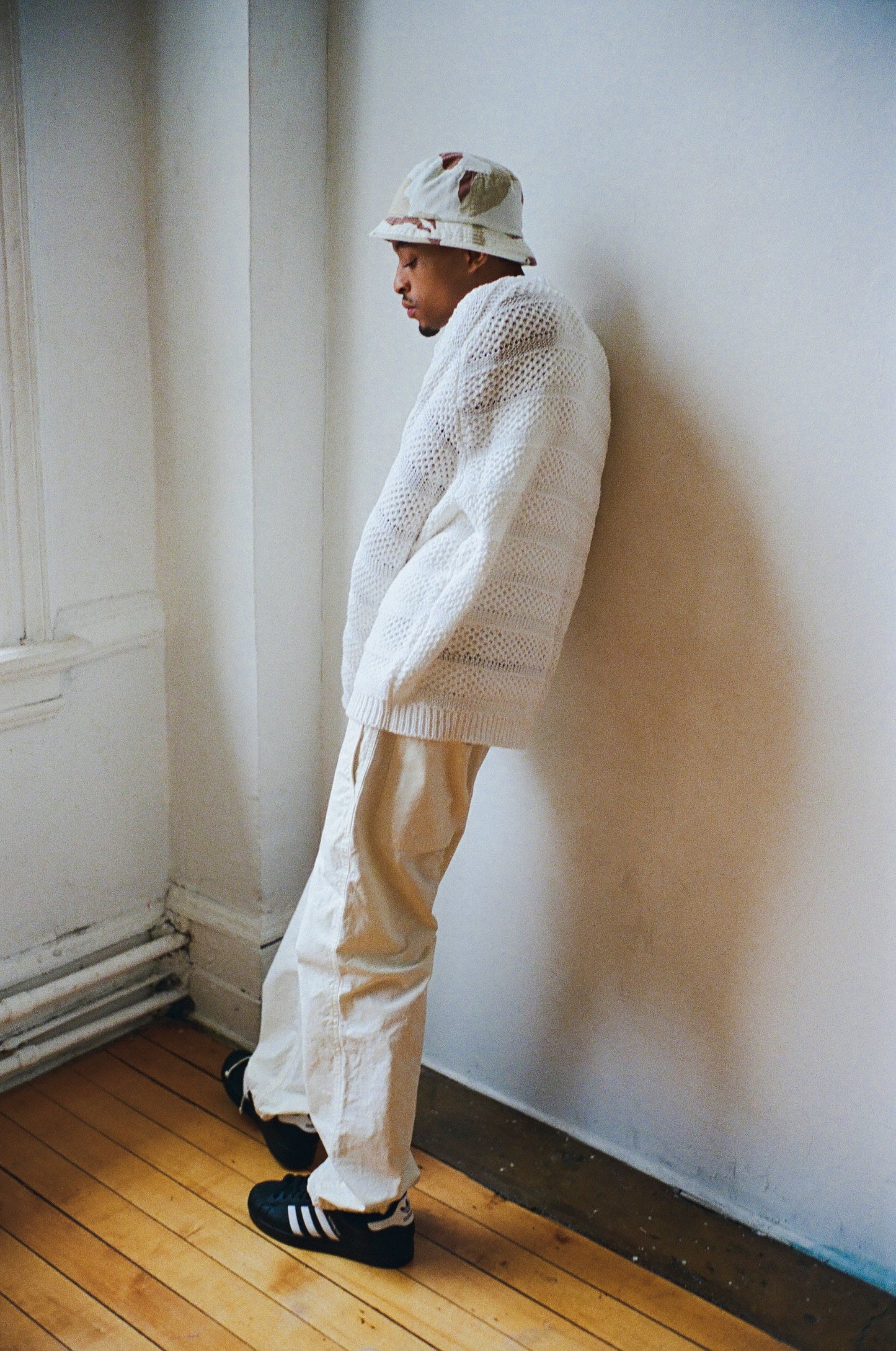 VAINL ARCHIVE/THOMAS-D