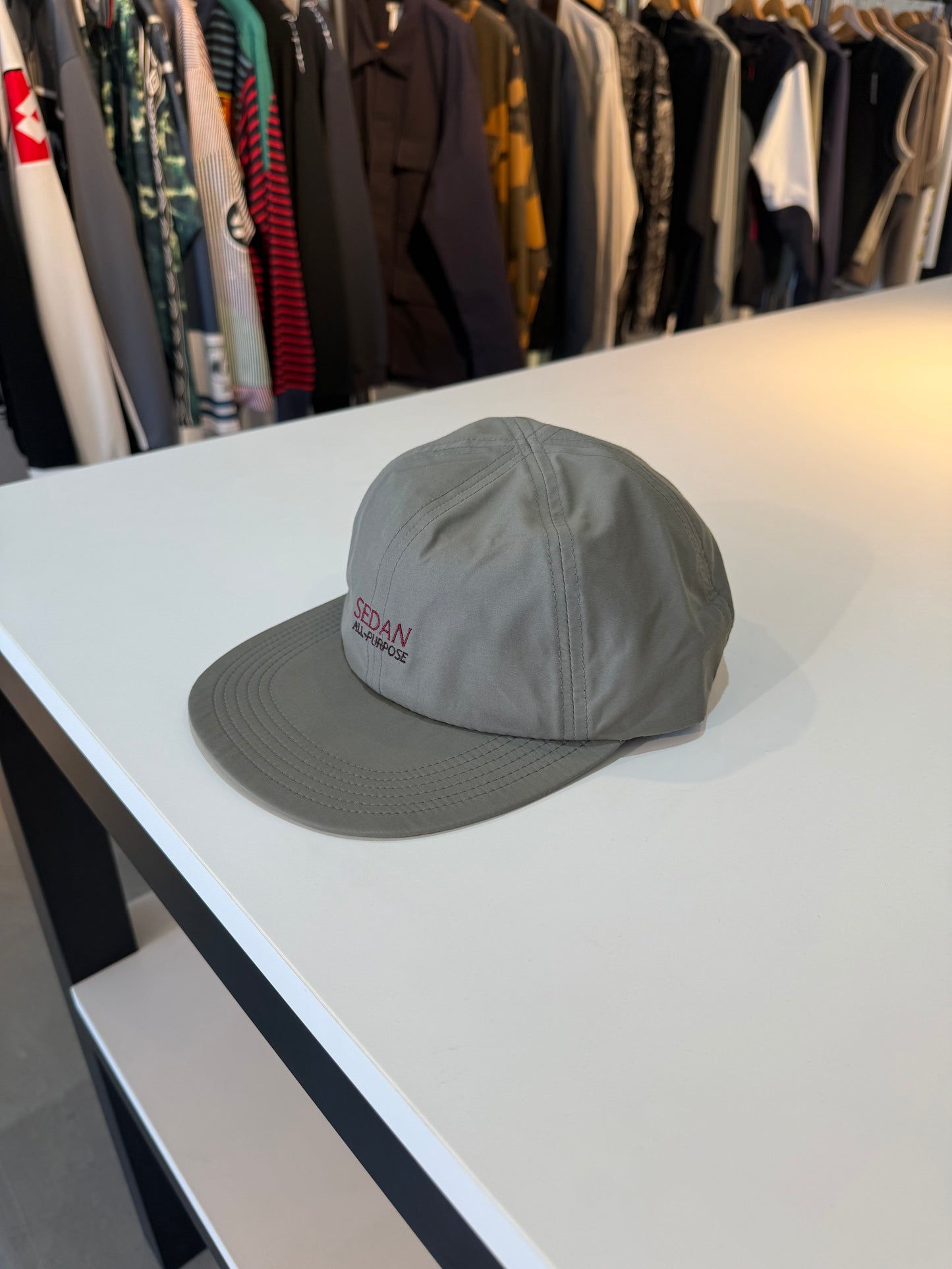 SEDAN ALL-PURPOSE/TECH LOGO C/N CAMP CAP