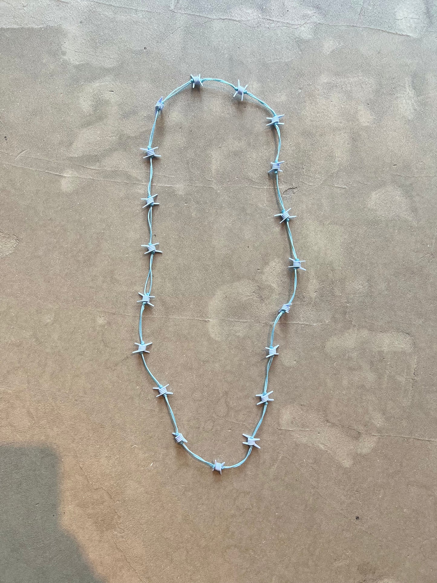 FAKE AS FLOWERS/Wire Necklace