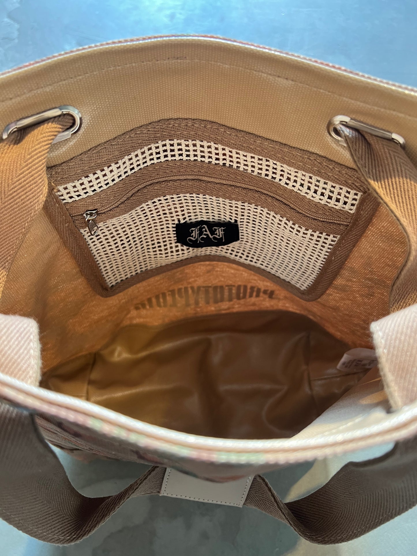 FAKE AS FLOWERS/PROTOTYPE 012