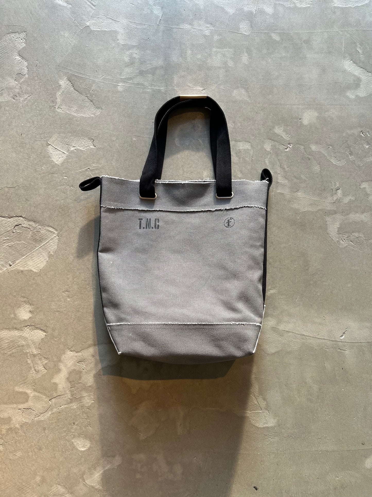 FAKE AS FLOWERS/PROTOTYPE 012