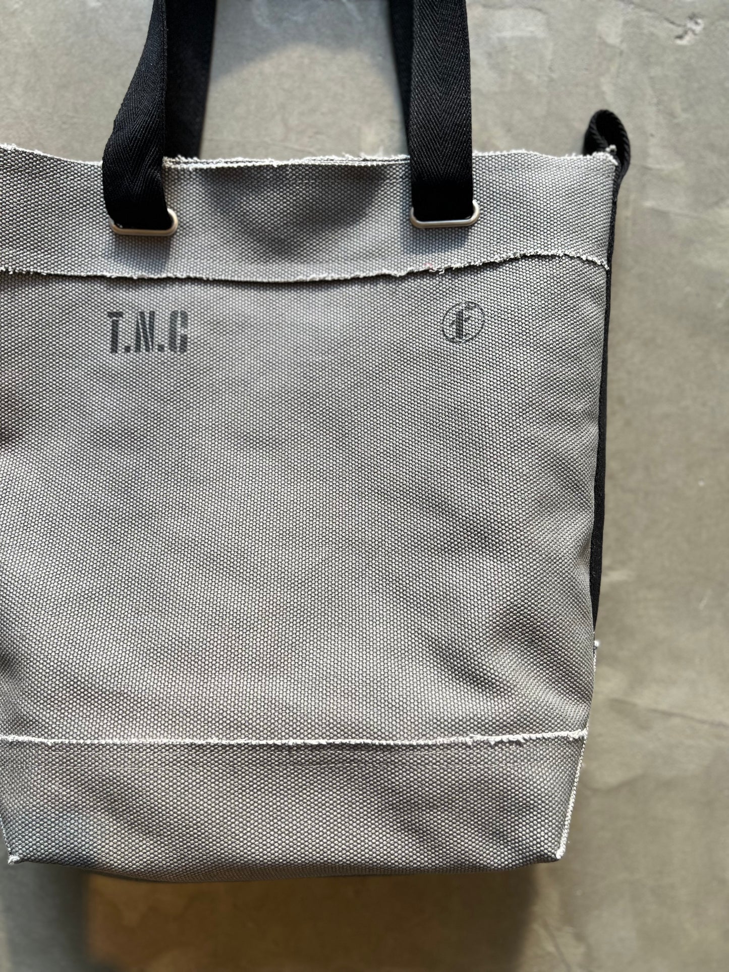 FAKE AS FLOWERS/PROTOTYPE 012