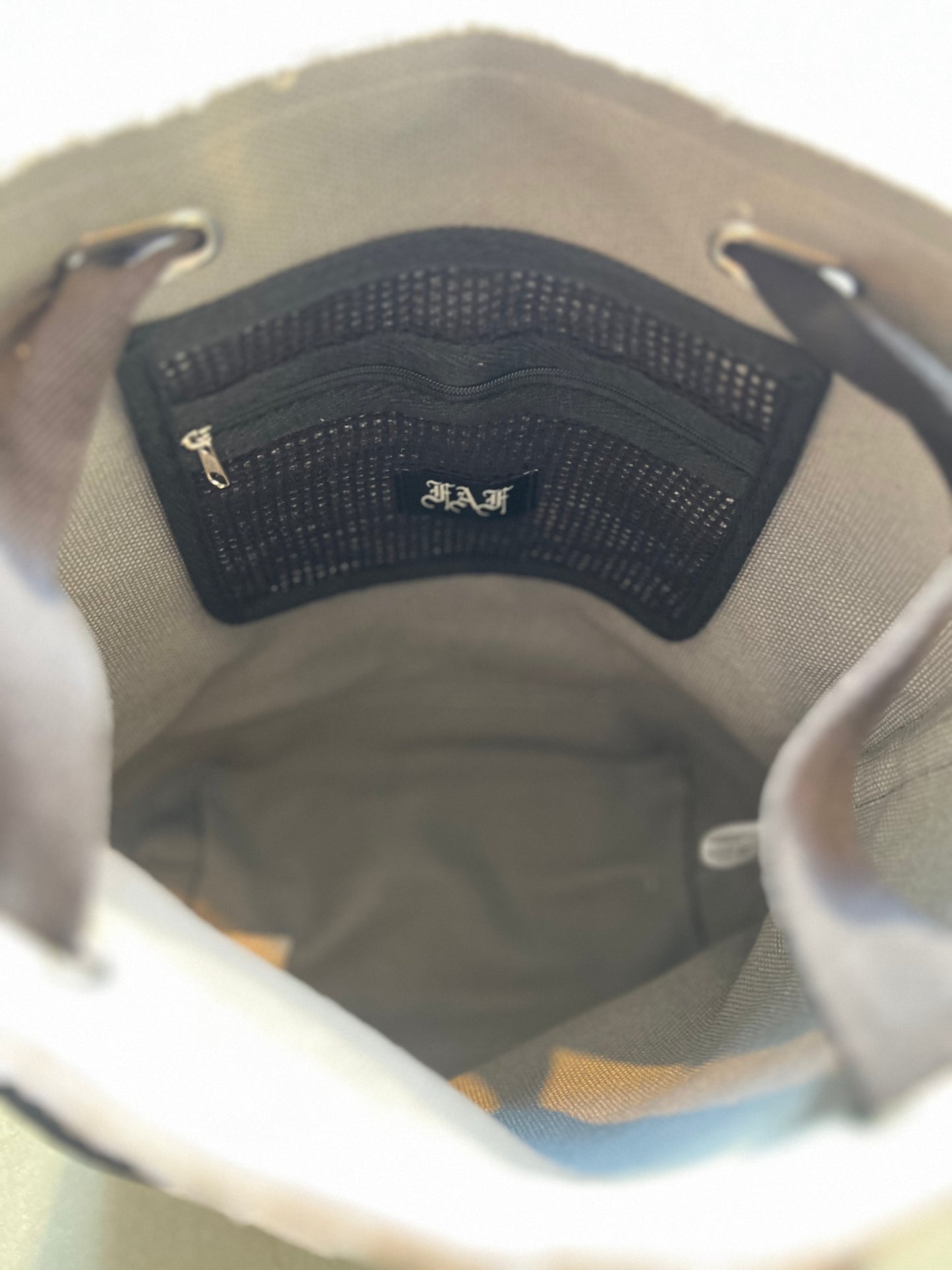 FAKE AS FLOWERS/PROTOTYPE 012