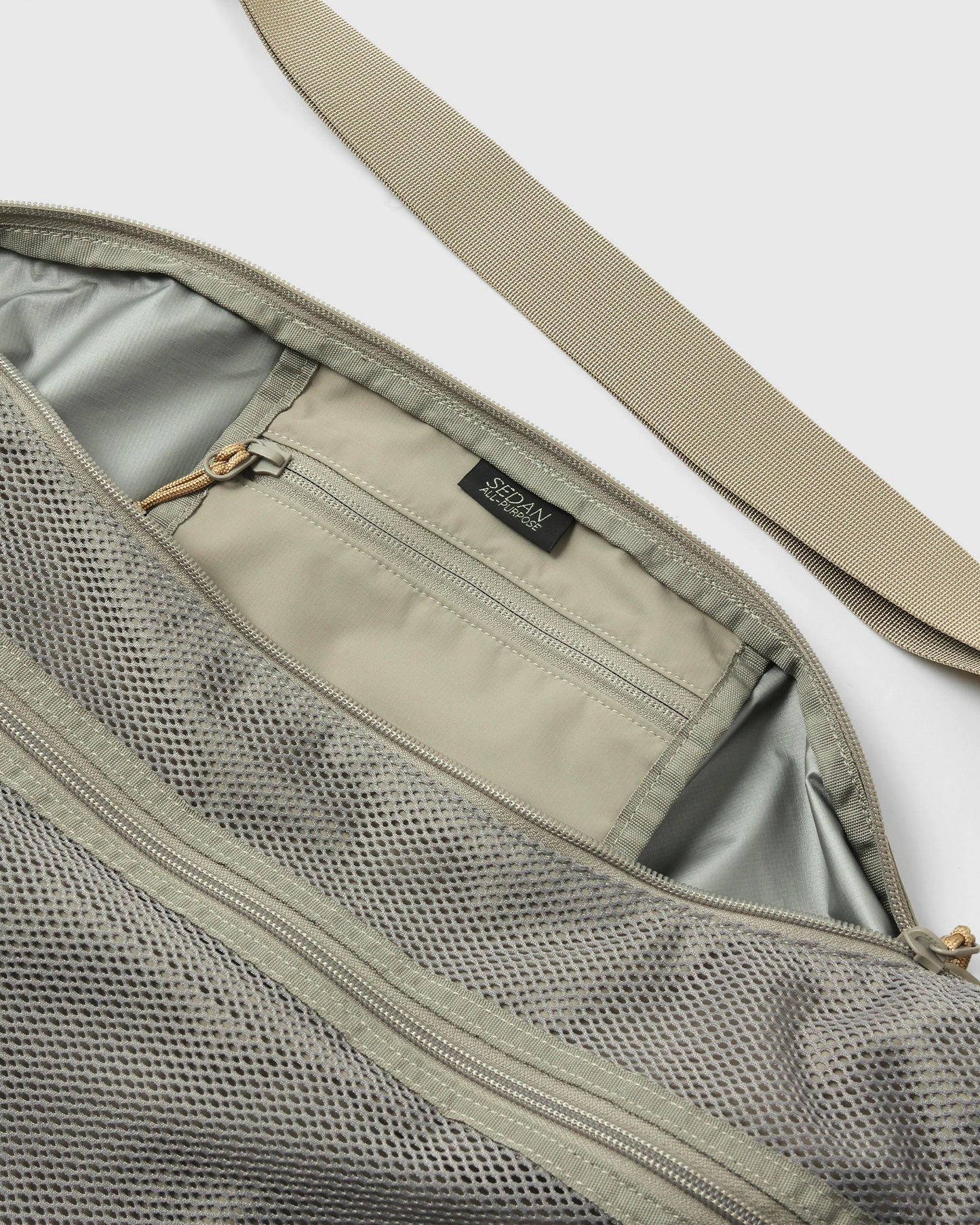 SEDAN ALL-PURPOSE/Mesh Shoulder Bag